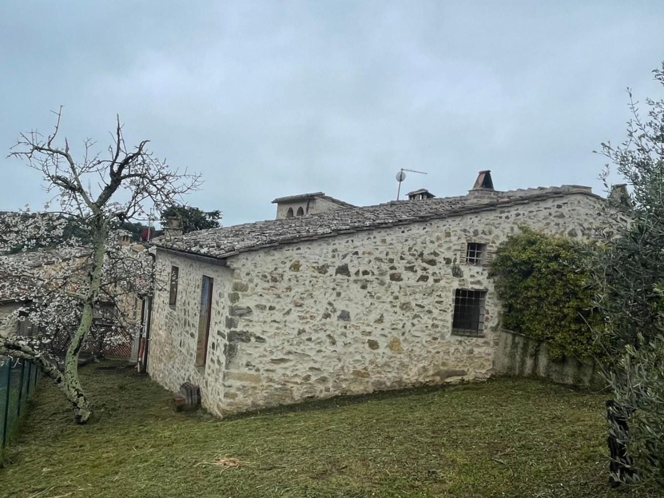 3 rooms House in Poggibonsi, Italy No. 152167