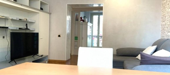 4 rooms Apartment in Rome, Italy No. 159729 11