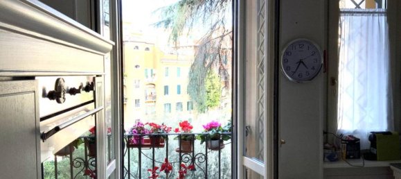 4 rooms Apartment in Rome, Italy No. 159729 18