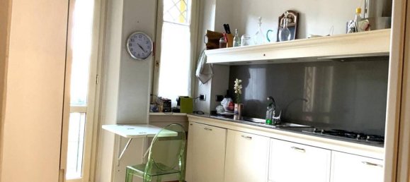 4 rooms Apartment in Rome, Italy No. 159729 12