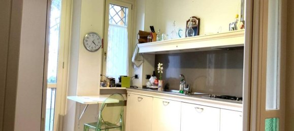 4 rooms Apartment in Rome, Italy No. 159729 13