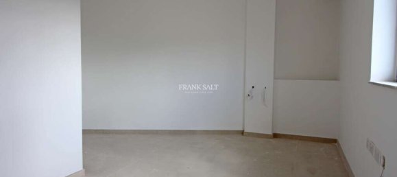 2 bedrooms Apartment in Zejtun, Malta No. 11055 4