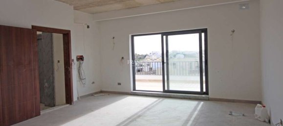 2 bedrooms Apartment in Zejtun, Malta No. 11055 13