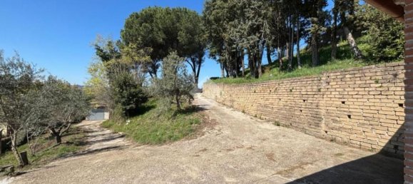 Villa de 9 divisões em Castelnuovo di Porto, Italy N.º 10614 40