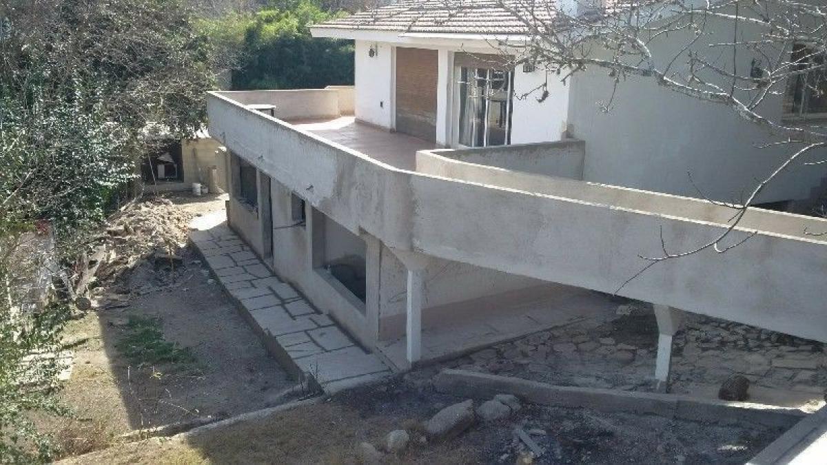 3 bedrooms House in Cordoba, Argentina No. 10446