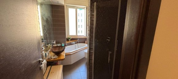 Apartamento de 3 dormitorios en Genoa, Italy No. 326583 26