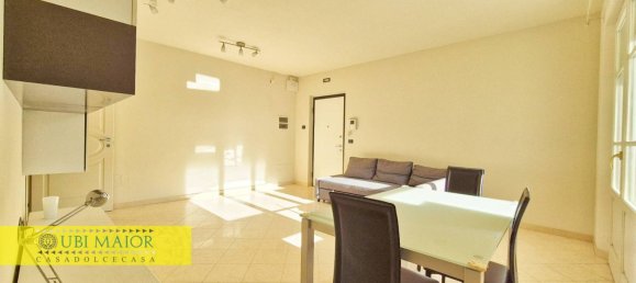 3 bedrooms Apartment in Pisa, Italy No. 271277 2