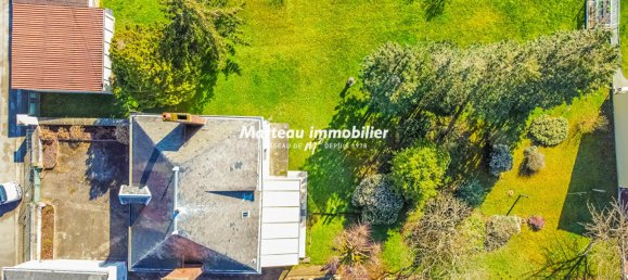 3 bedrooms House in Ecommoy, France No. 103178 17