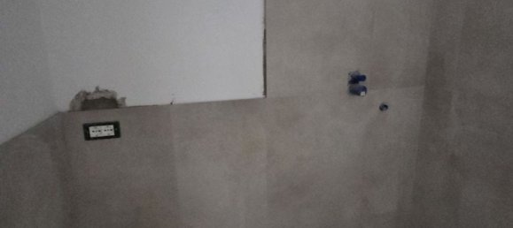 3 rooms Apartment in Florence, Italy No. 259930 9