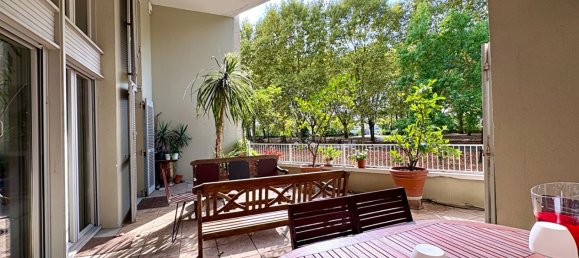 3 bedrooms Duplex in Bordeaux, France No. 322790 2