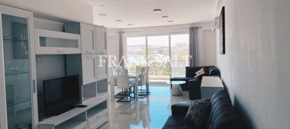 Квартира с 2 спальнями в Гзира, Мальта № 9661 2