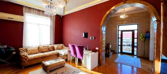 8 bedrooms House in Binagady, Azerbaijan No. 1185 3