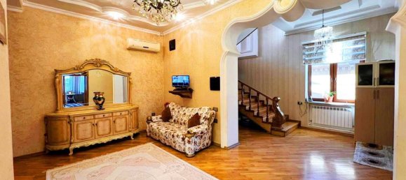 8 bedrooms House in Binagady, Azerbaijan No. 1185 7