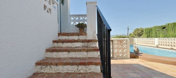 Casa de 4 dormitorios en Alicante, Spain No. 183617 22