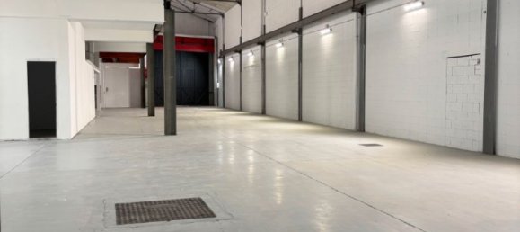 992m² Warehouse in Ripollet, Spain No. 187909 14