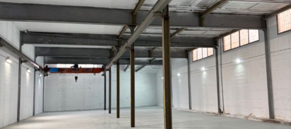992m² Warehouse in Ripollet, Spain No. 187909 18