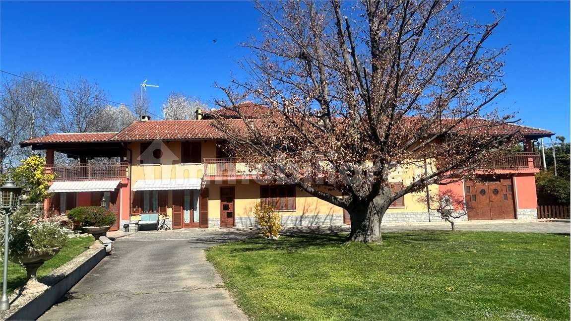 4 Schlafzimmer Villa in Pinerolo, Italy, Nr. 278039