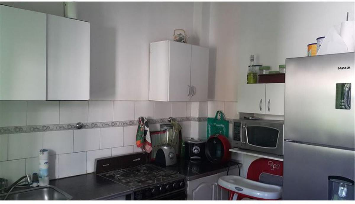 Studio in Tres de Febrero, Argentina No. 10201