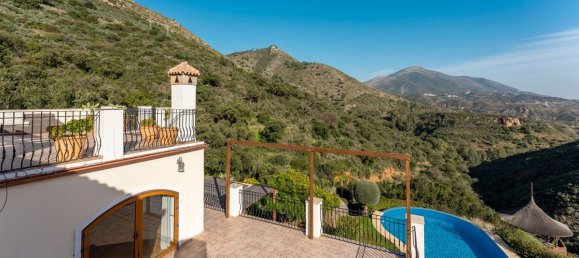 5 bedrooms House in Coin, Spain No. 37401 43