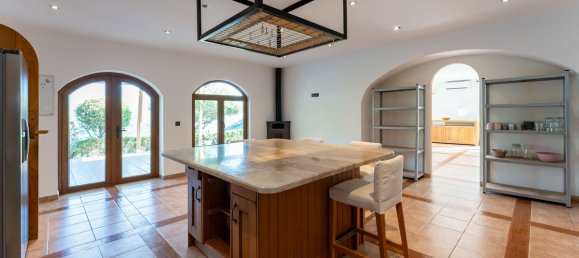 5 bedrooms House in Coin, Spain No. 37401 11