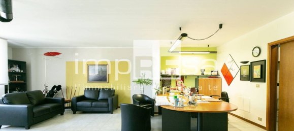 3 bedrooms Apartment in Pordenone, Italy No. 313306 4