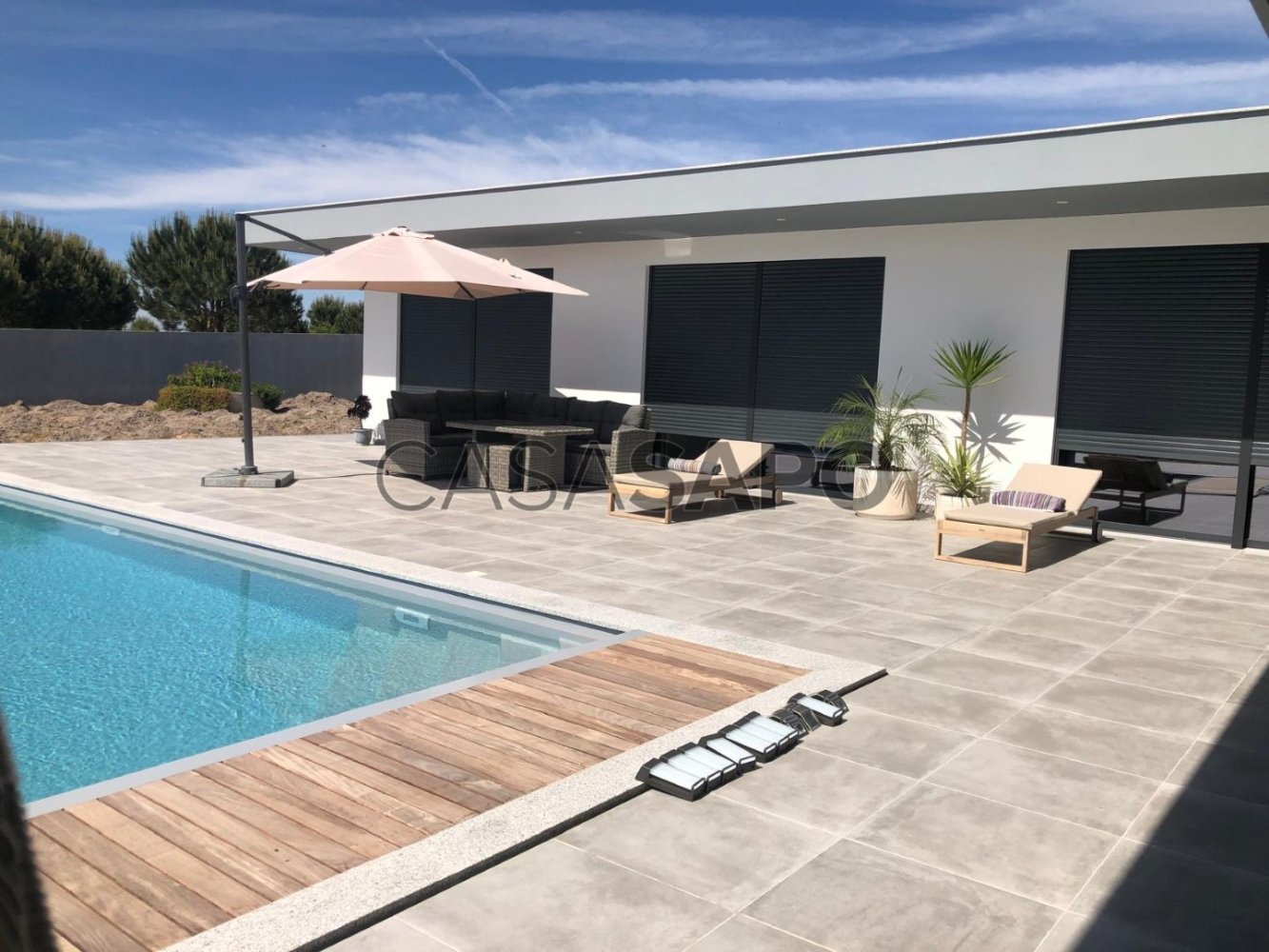 4 bedrooms House in Bombarral, Portugal No. 246770