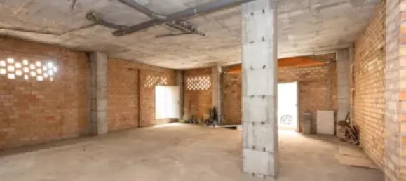 107m² Commercial property in Granada, Spain No. 105585 4