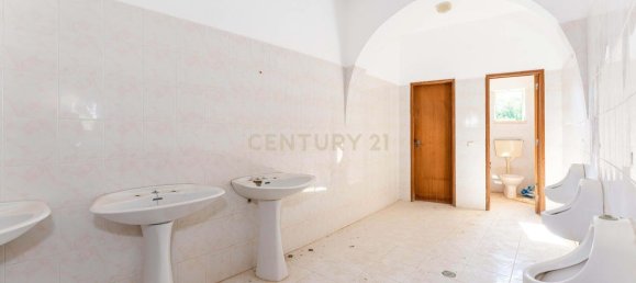 Gewerbliche Immobilie in Quarteira, Portugal 365m², Nr. 236243 24