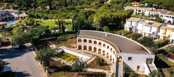 Gewerbliche Immobilie in Quarteira, Portugal 365m², Nr. 236243 4