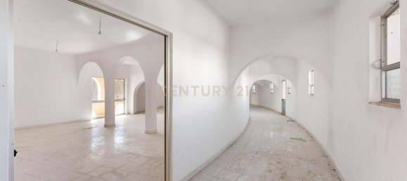 Gewerbliche Immobilie in Quarteira, Portugal 365m², Nr. 236243 29