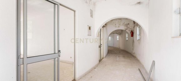 Gewerbliche Immobilie in Quarteira, Portugal 365m², Nr. 236243 16