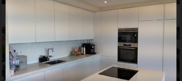 4 bedrooms Villa in Cascais, Portugal No. 141866 11