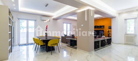 2 bedrooms Apartment in Naples, Italy No. 337761 2