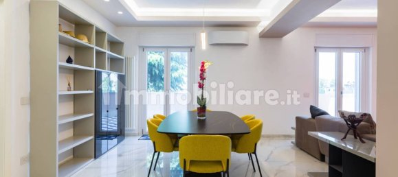 2 bedrooms Apartment in Naples, Italy No. 337761 3