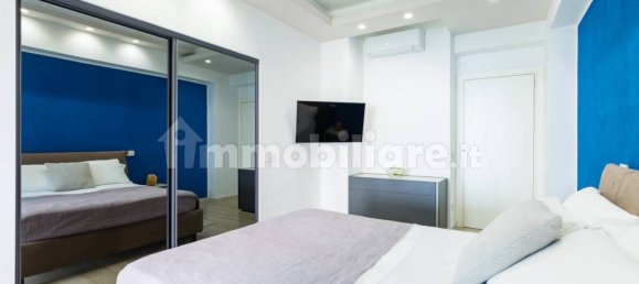 2 bedrooms Apartment in Naples, Italy No. 337761 25