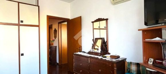 4 bedrooms House in Torrile, Italy No. 337993 9