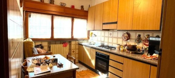 4 bedrooms House in Torrile, Italy No. 337993 4