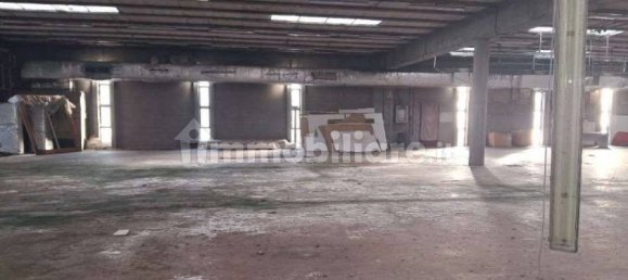 1 room Warehouse in Como, Italy No. 266584 5