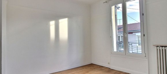 Дом с 4 спальнями в Коломб, Франция № 161712 7