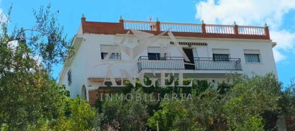 5 bedrooms House in Tolox, Spain No. 148055 3