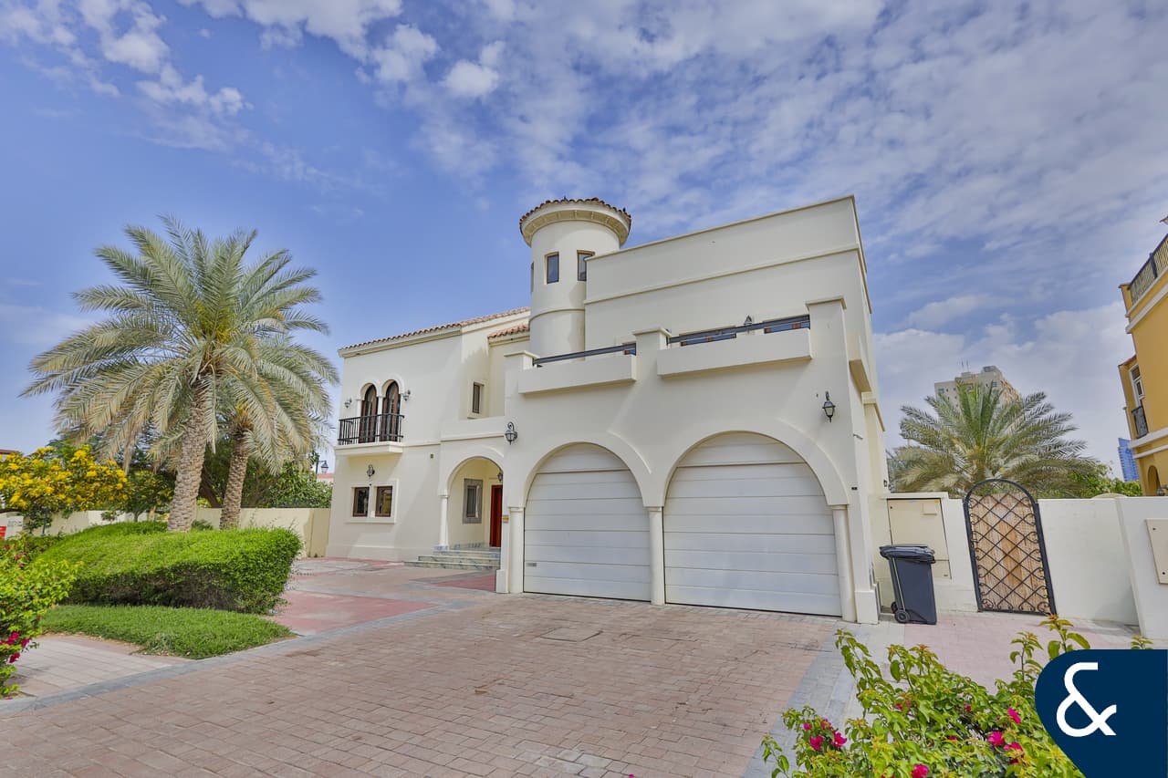 5 bedrooms Villa in The Villa, UAE No. 109610