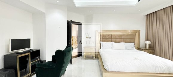 6 bedrooms Villa in Palm Jumeirah, UAE No. 51382 10