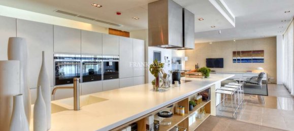 4 Schlafzimmer Villa in Bahar ic-Caghaq, Malta, Nr. 8459 10