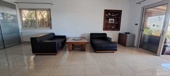 5 غرف نوم عقار تجاري في Limassol, Cyprus رقم 20922 5