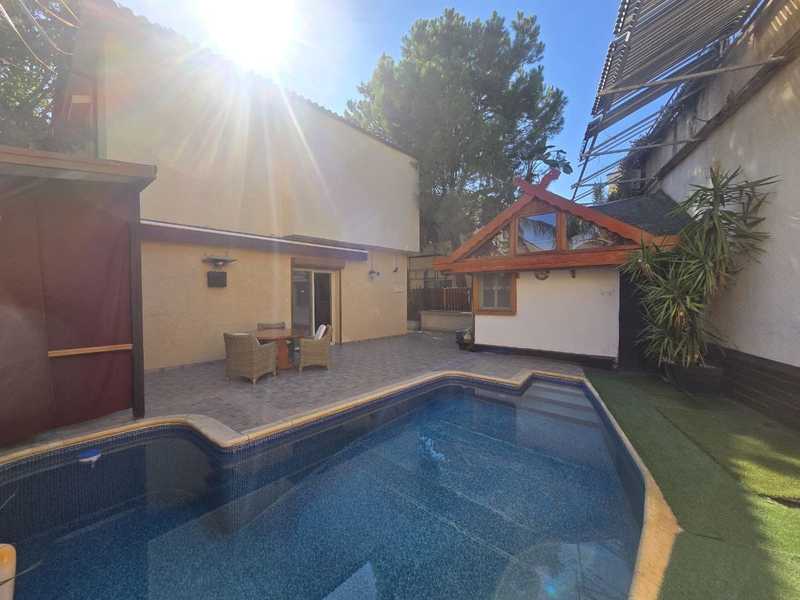 5 bedrooms Commercial property in Limassol, Cyprus No. 20922