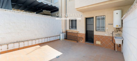 3 bedrooms Townhouse in Granada, Spain No. 161832 2