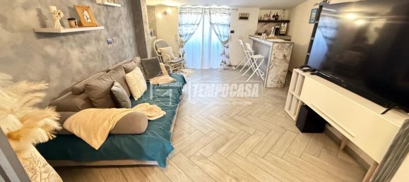 4غرفة شقة في Giugliano in Campania, Italy رقم 14647 5