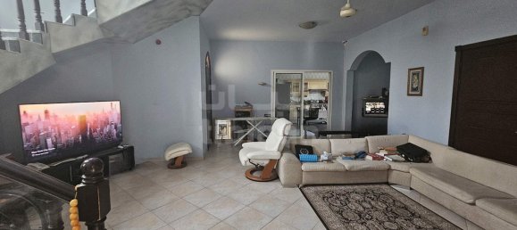 Вилла с 4 спальнями в Маскат, Оман № 136 3