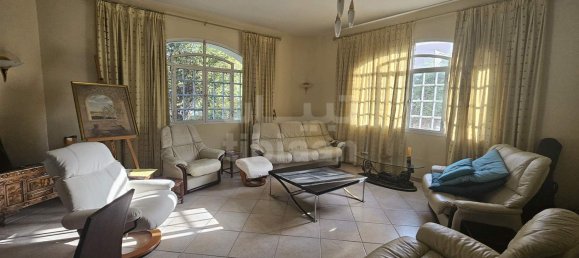 Вилла с 4 спальнями в Маскат, Оман № 136 2