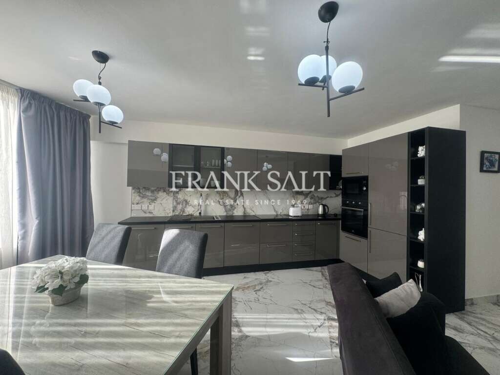 Квартира с 2 спальнями в Айнсилем, Мальта № 6107